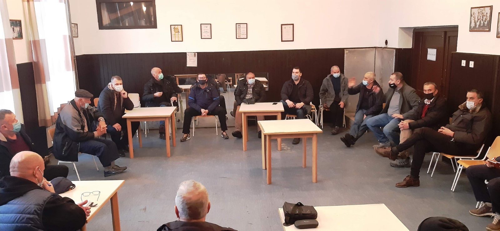 Stanovnici tri tuzlanska naselja u zajedničkoj borbi za električnu energiju